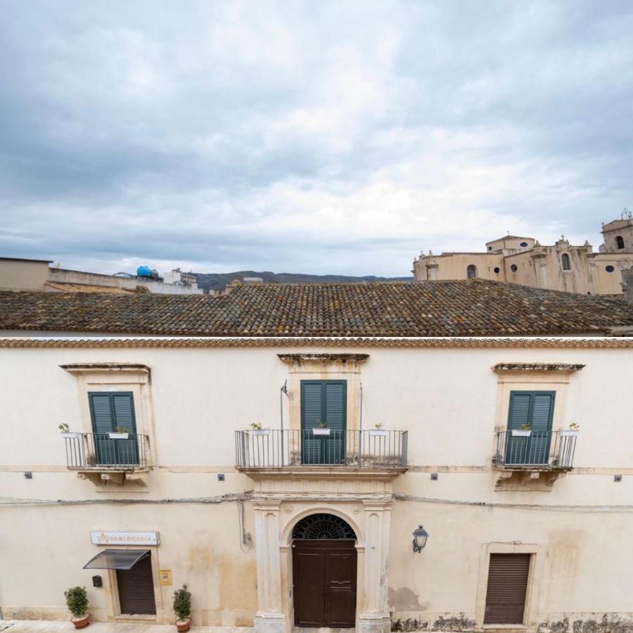 B&B Palazzo Loreto Avola Esterno foto