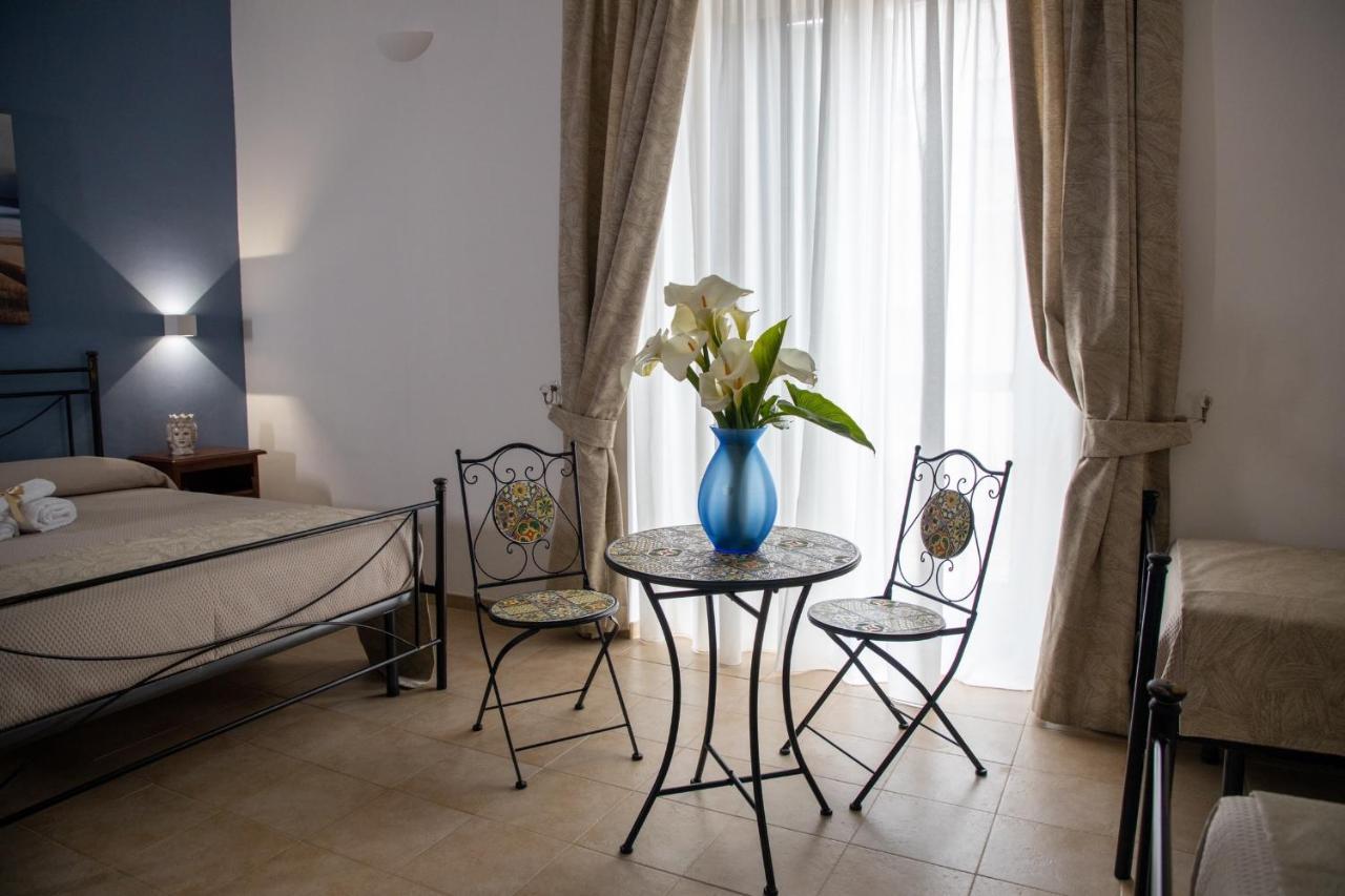 B&B Palazzo Loreto Avola Esterno foto