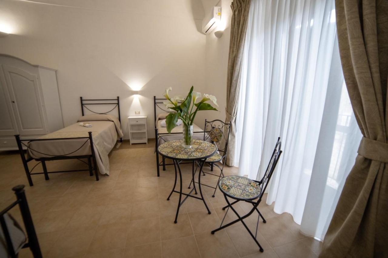 B&B Palazzo Loreto Avola Esterno foto
