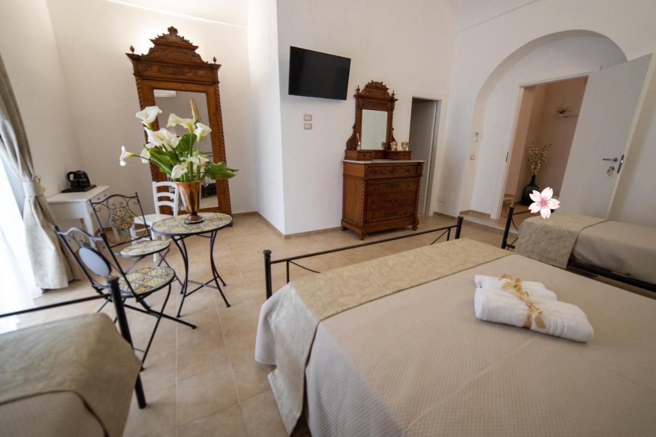 B&B Palazzo Loreto Avola Esterno foto