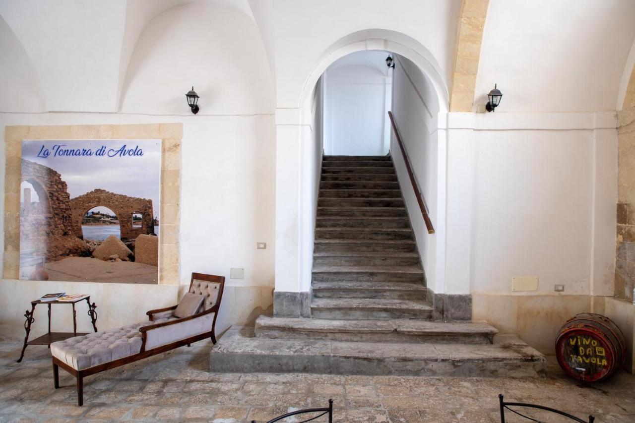 B&B Palazzo Loreto Avola Esterno foto